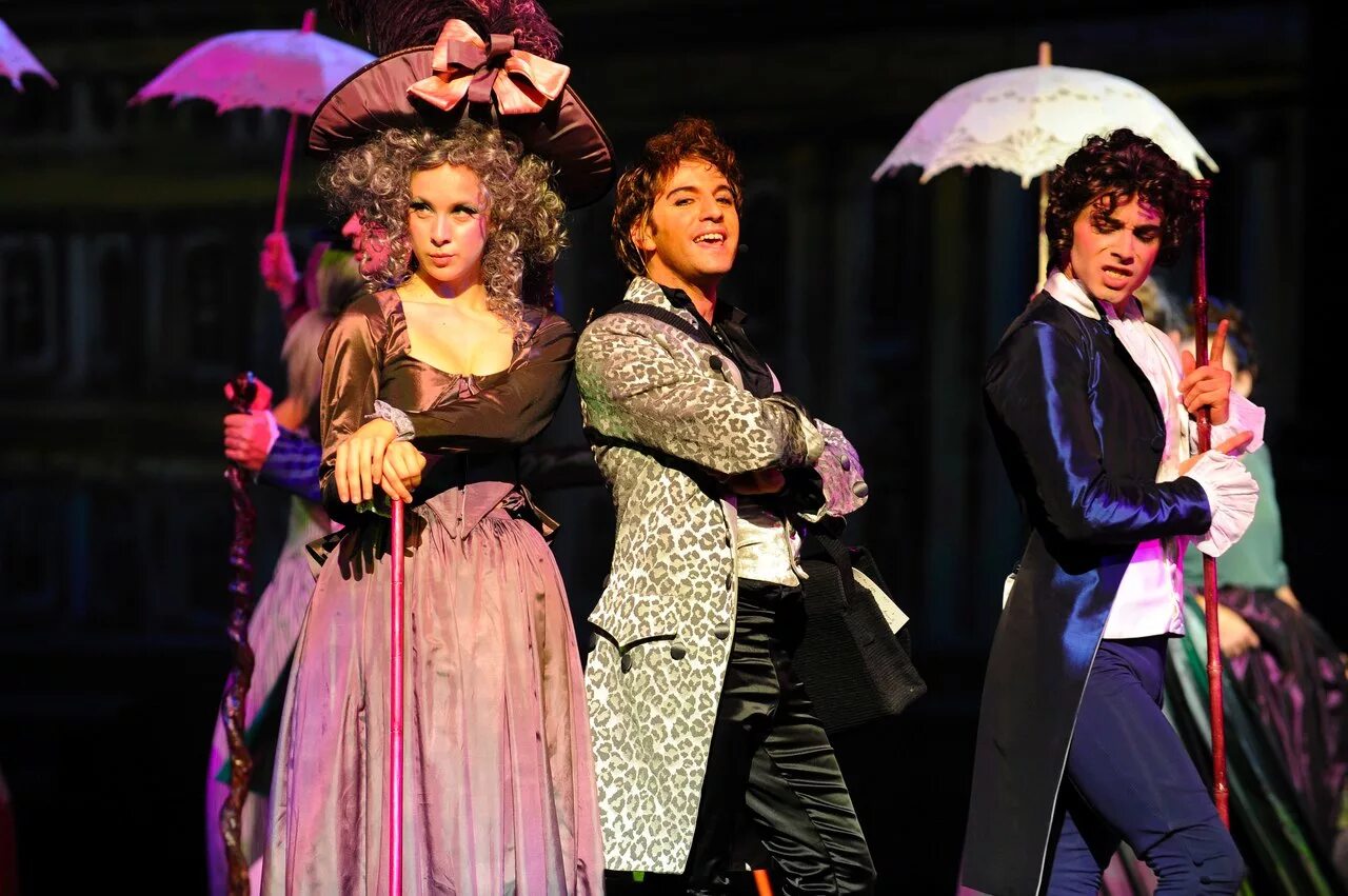 Лучшие рок оперы. Мелисса марс алоизия. Моцарт мюзикл на французском. Лучшие рок оперы. Алоизия вебер рок опера.