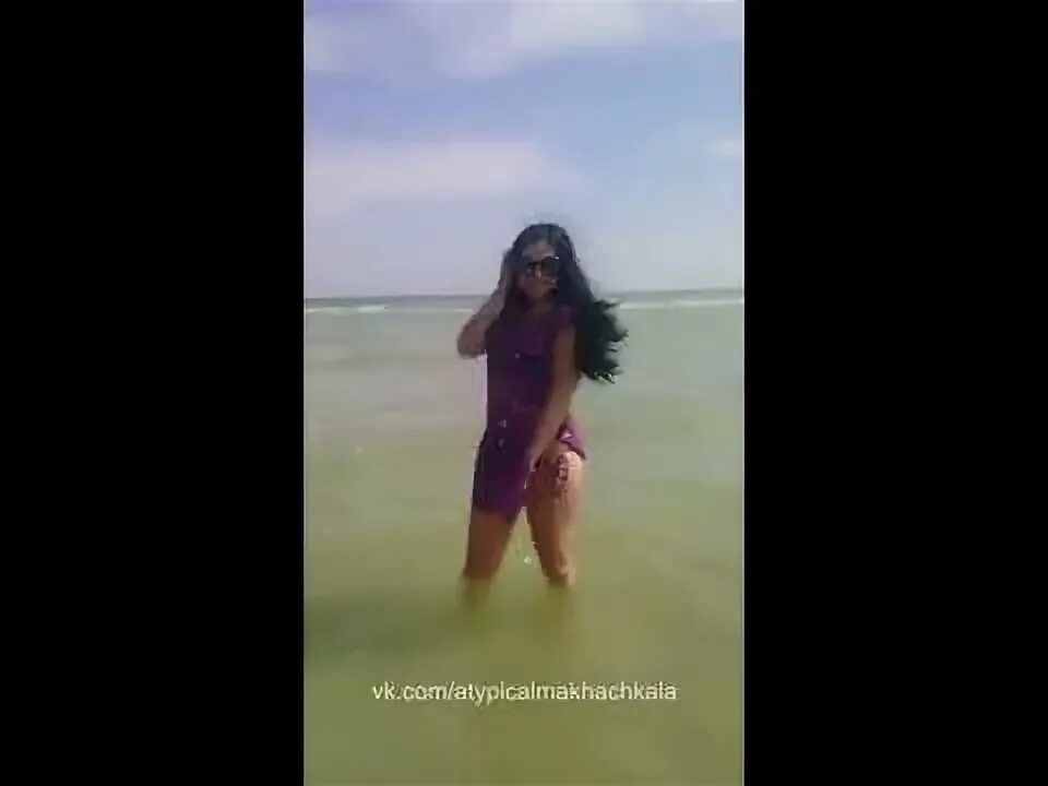 Воровка у ЦУМа в Махачкале YouTube
