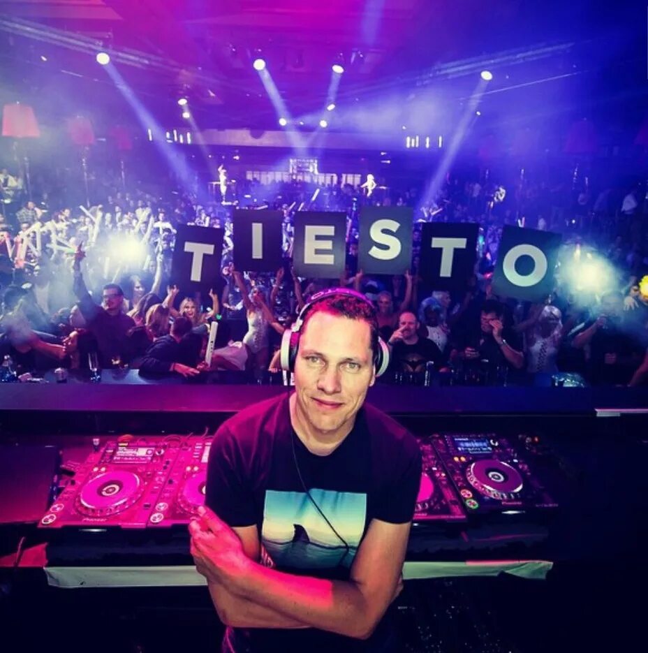 Tiesto. DJ Tiesto. Тиесто 2023. Tiesto певец. Тиесто лучшие треки