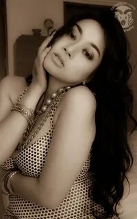 Tante sarah ardhelia