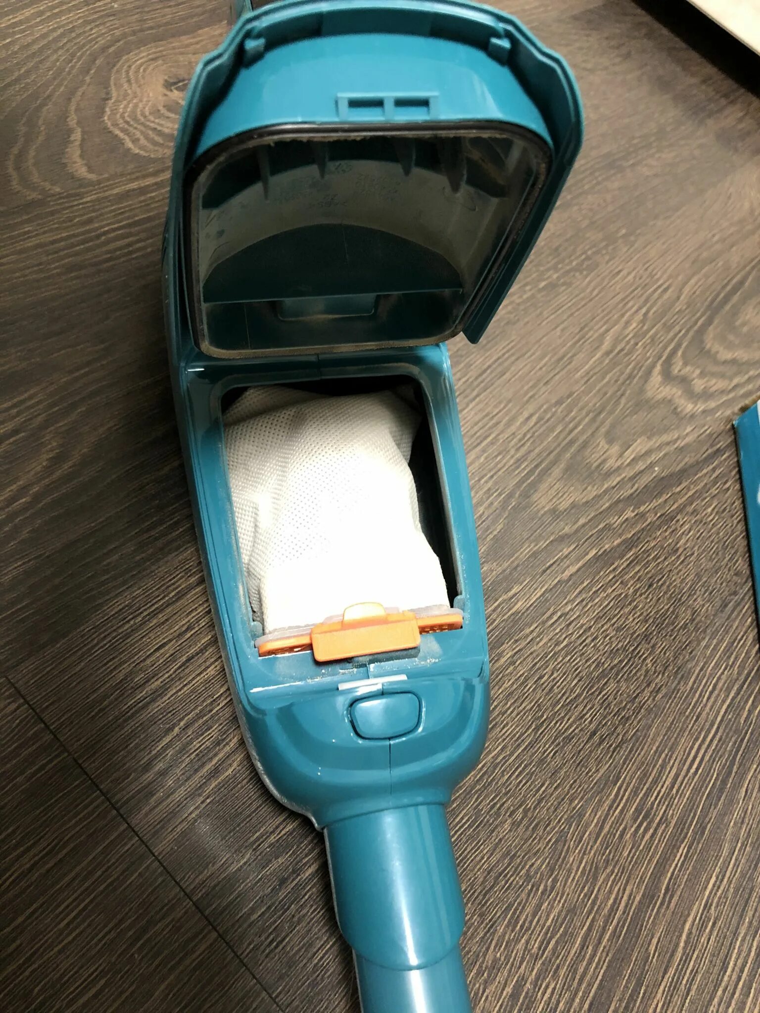 Пылесос makita cl121dz. 8v. Пылесос cl 4851. Philips 16. Пылесос makita cl114fdwi.