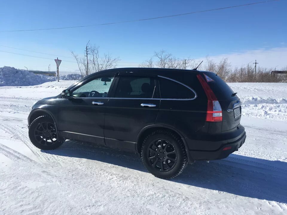 Диски срв. Диски honda cr v 2 черные. honda cr-v 3 диски. honda cr v 2008 на дисках. хонда срв 3 на черном литье.