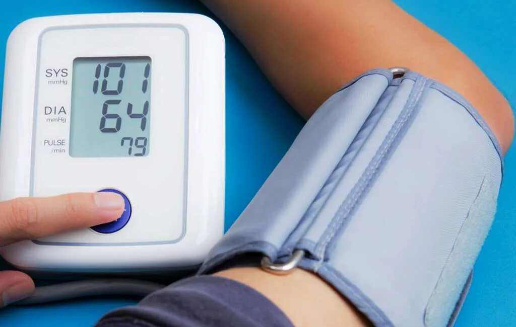 270/80 давление тонометр. тонометр and ua-888e. измерение артериального давления ручным тонометром.