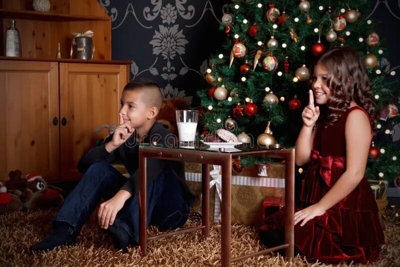 Детский stand up. Школа летом класс. Impatient picture for kids. Alisa waiting for santa. Загляни в почтовый ящик.