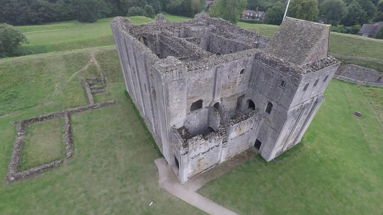 Замок Фалькенберг. Castle Rising in Norfolk. Крепость Фалькенберг Германия. V rising замок