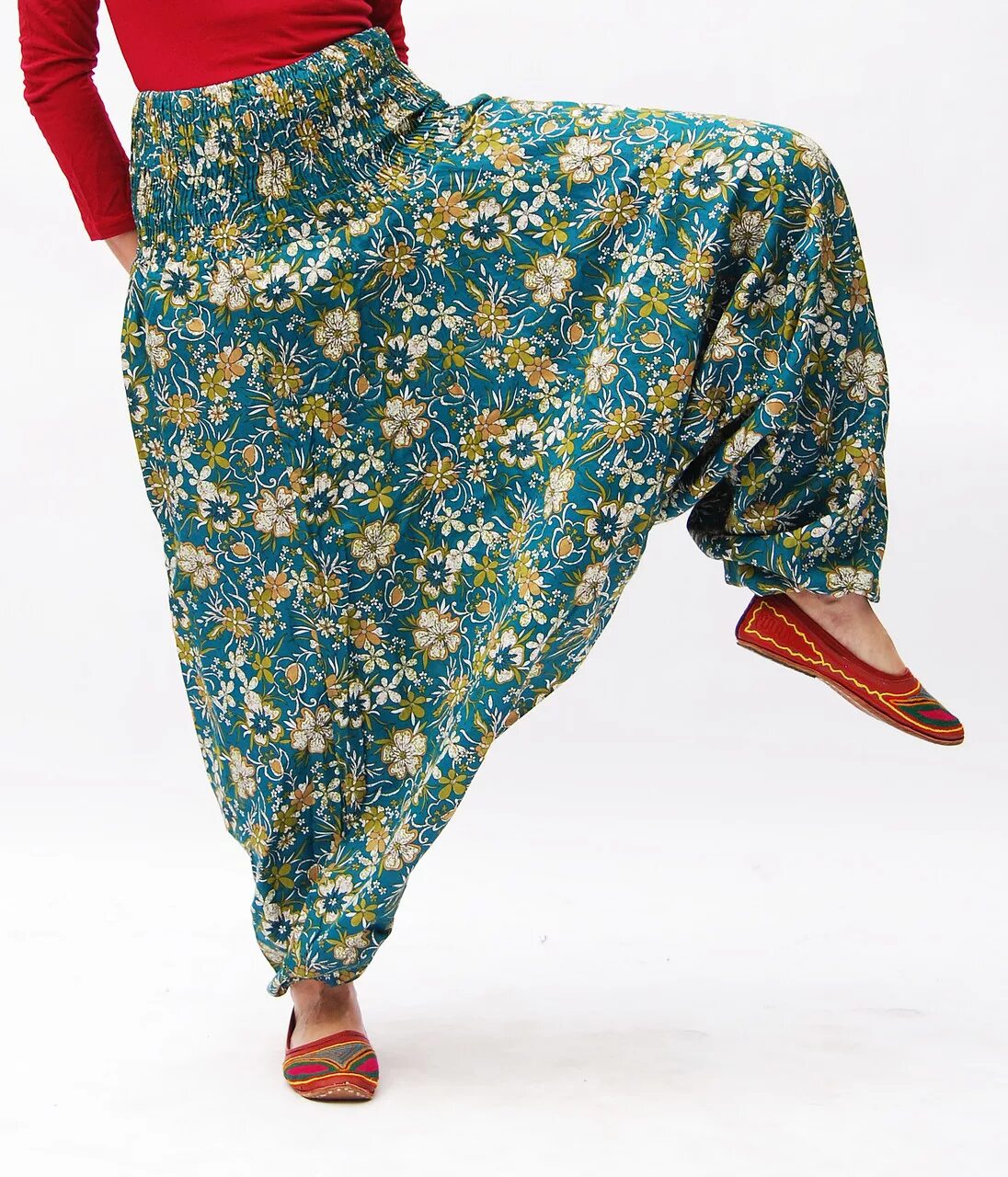 Турецкие шаровары женские. Брюки афгани desigual. Штаны дхоти алладин. Шаровары (шальвар). Восточные штаны.