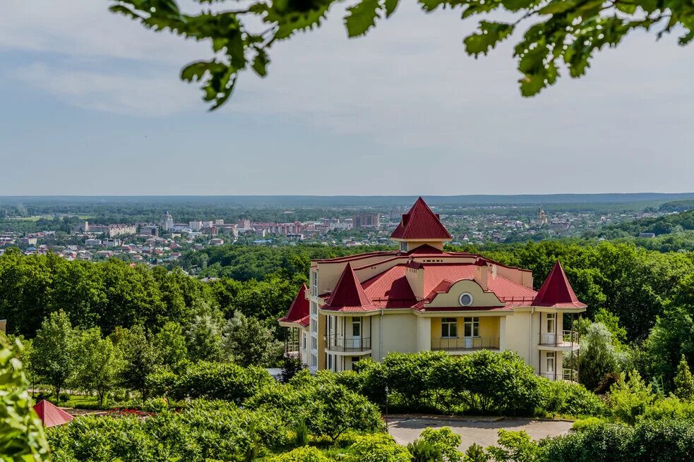 Переехать горячий ключ