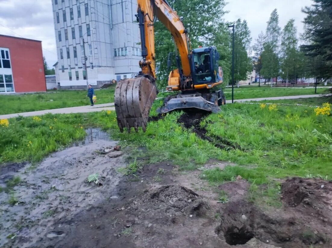 Прорыв водопровода. Город до и после благоустройства. Аварии ЖКХ.