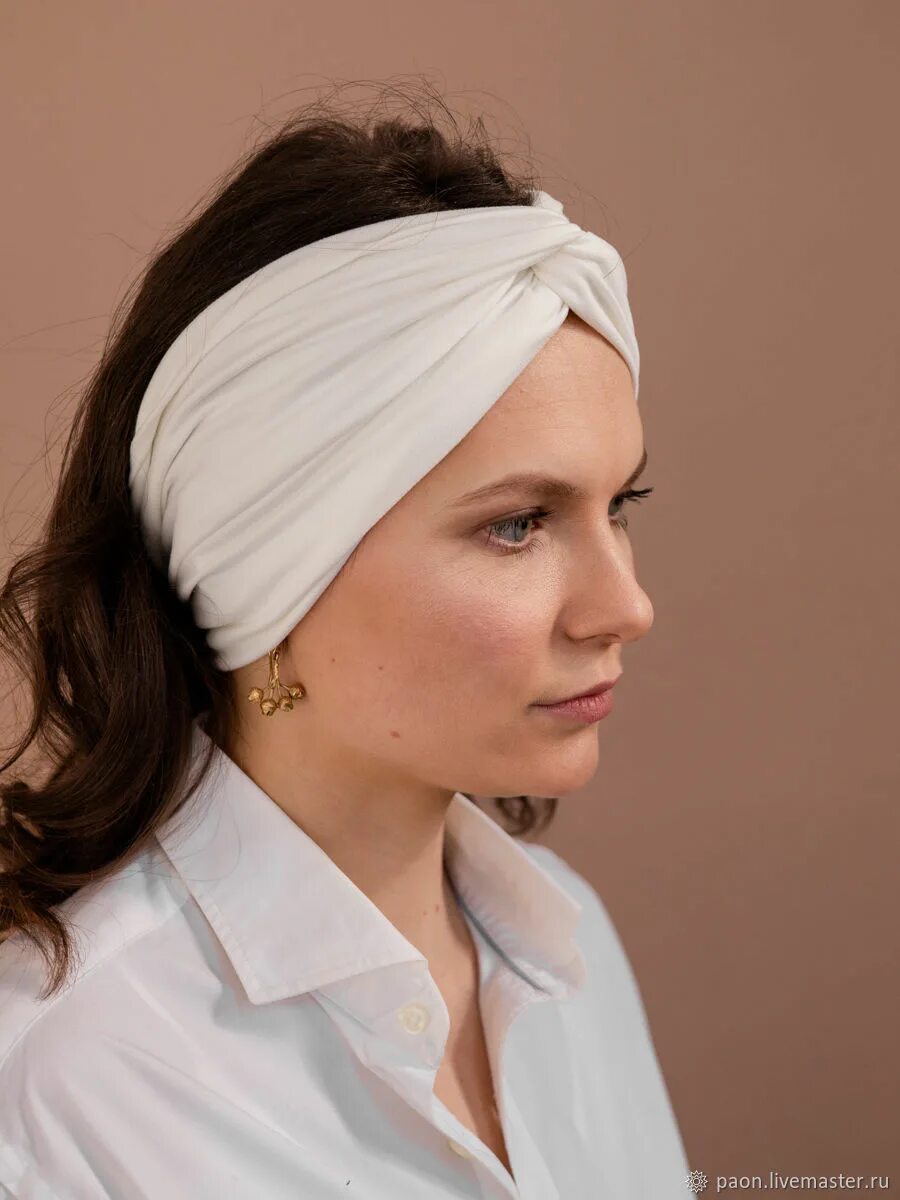 Повязки обж. Закрытые глаза повязкой. Красивые повязки на голову. Повязка на голову. Белая повязка на голову.