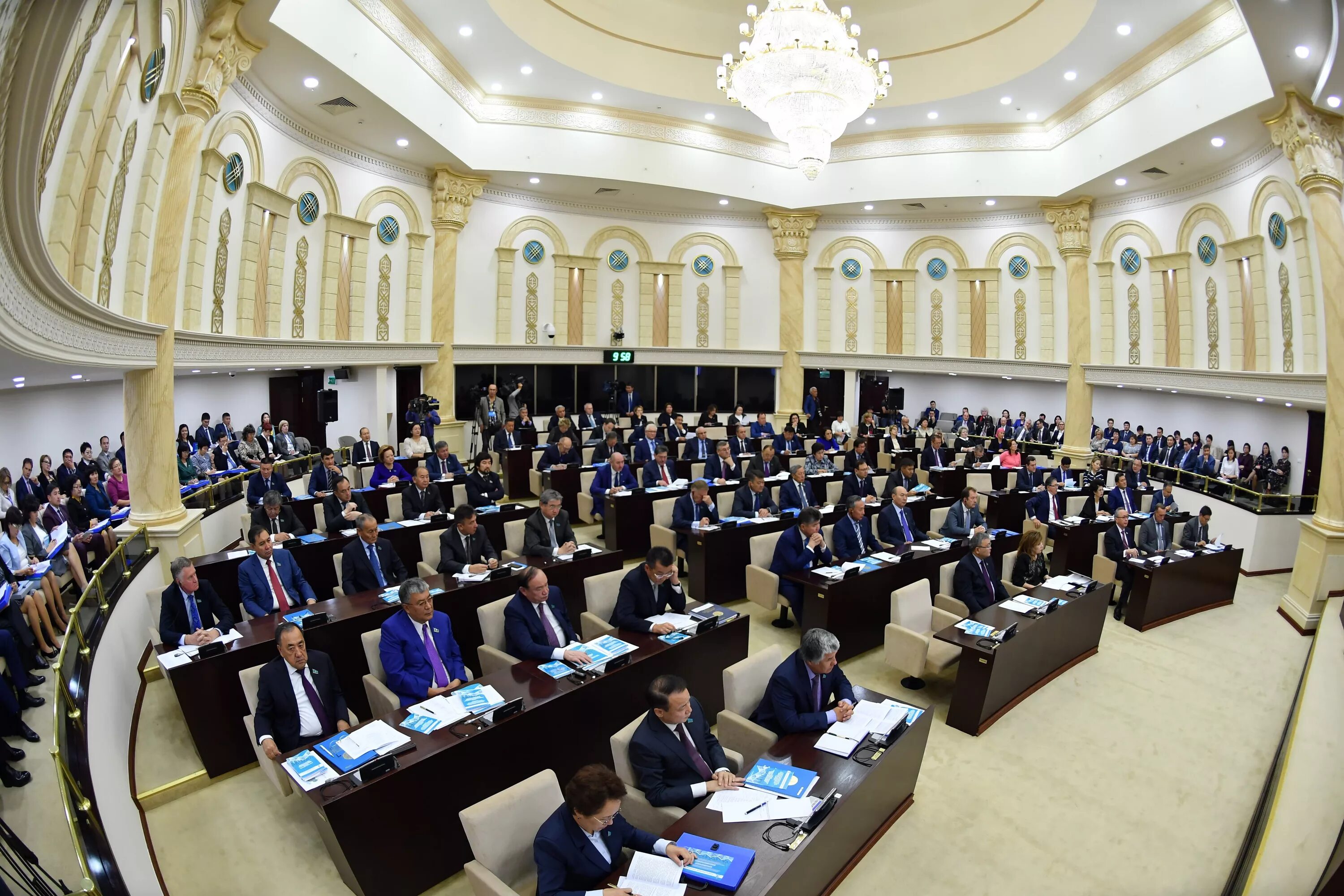 Қазақстан білім министрлігі. Парламент. Парламент Астана. Саясат дегеніміз не. Комиссии Сената Узбекистана.