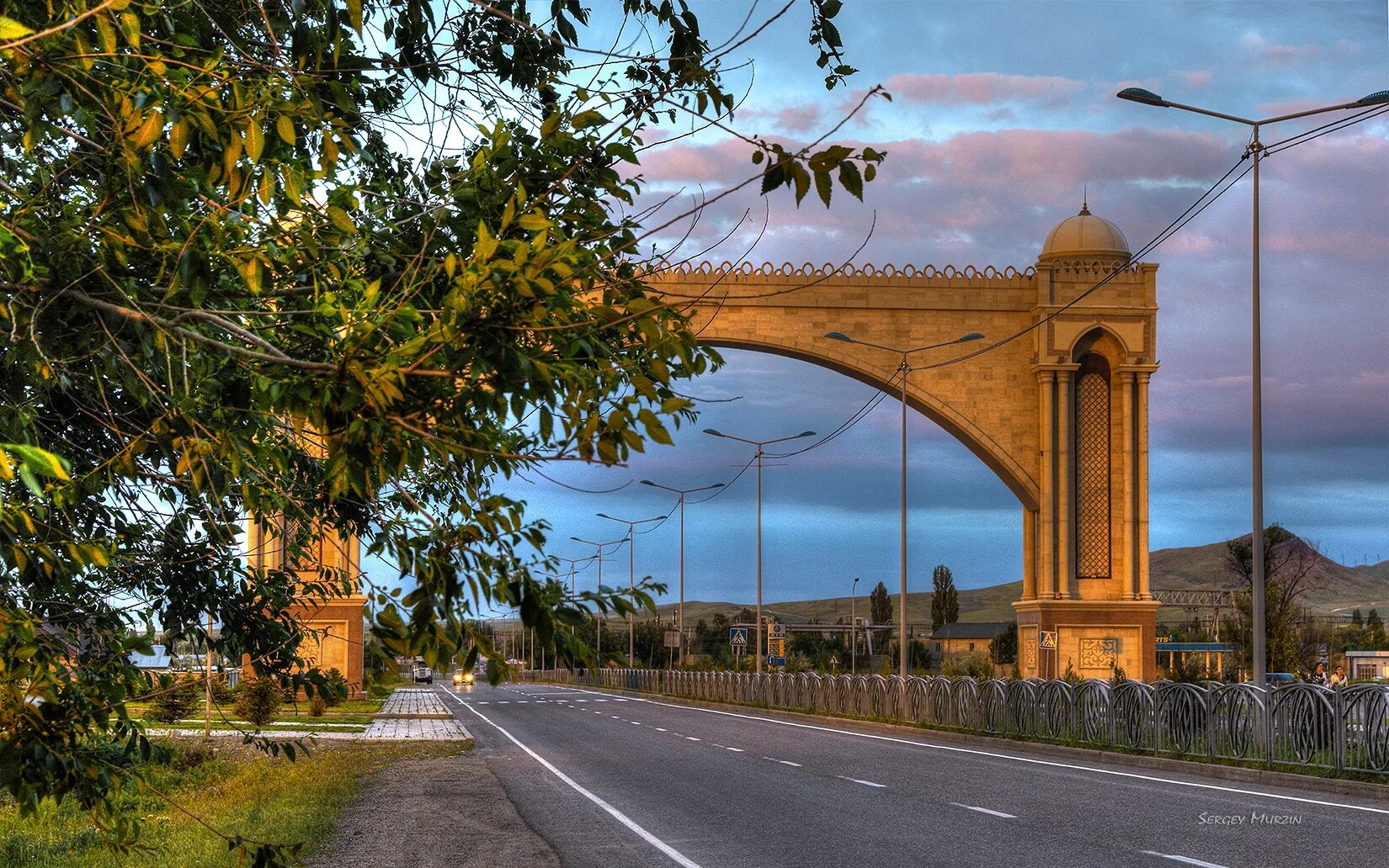 Тараз фото. Джамбул город в Казахстане. Тараз Джамбул Казахстан. Арка Тараз Казахстан. Джамбул город Тараз.