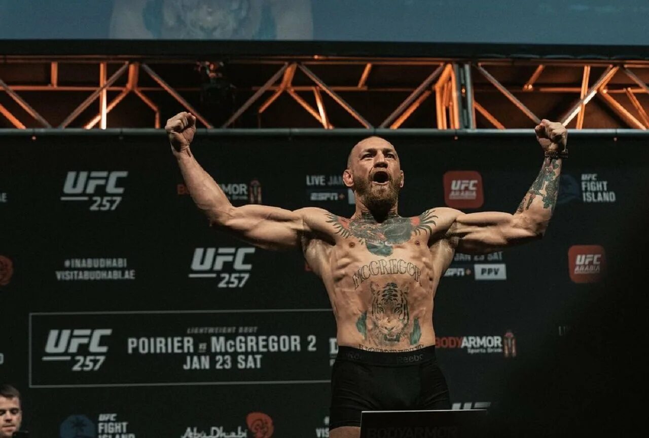 Конор макгрегор следующий бой 2025. Mcgregor 2025. конор макгрегор порье 2014. макгрегор порье. конор макгрегор дастин порье 2014.