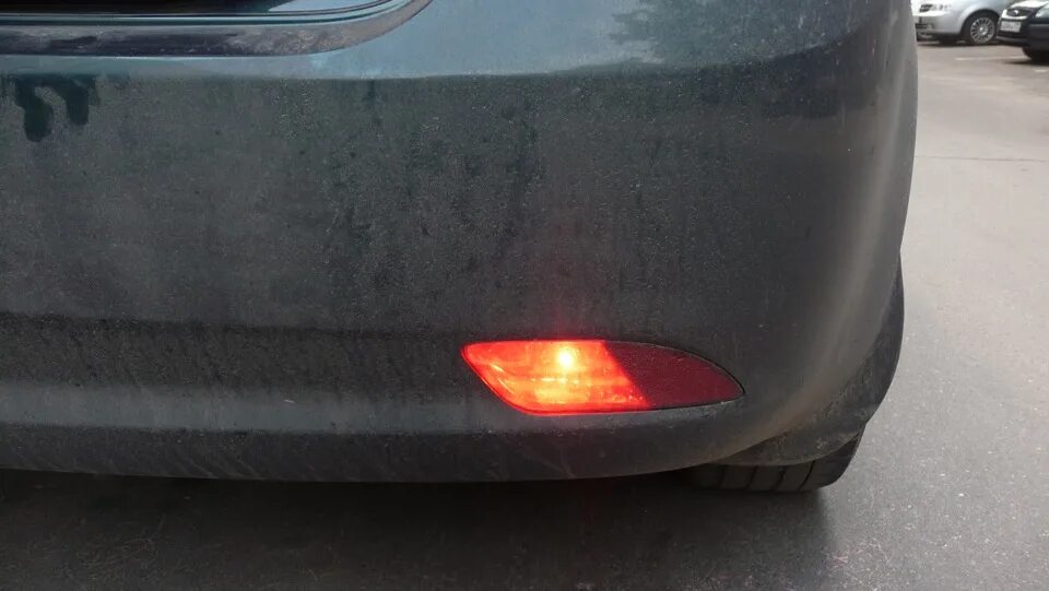 Ну, вот теперь 2 полноценные задние противотуманки - KIA Ceed (1G), 1,6 л, 2007 