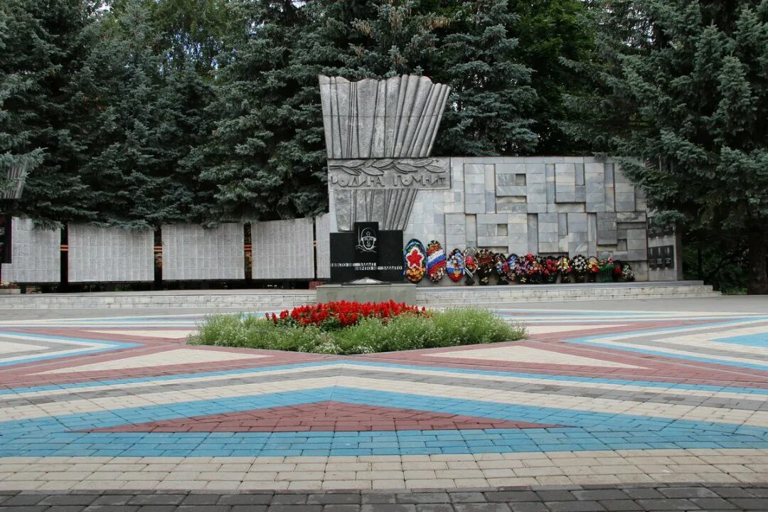 Парк Победы Родники Ивановская область. Парк Победы город Родники. Площадь Родники Ивановская область. Ивановская область город Родники парк. Ивановская область родники улица ивановская