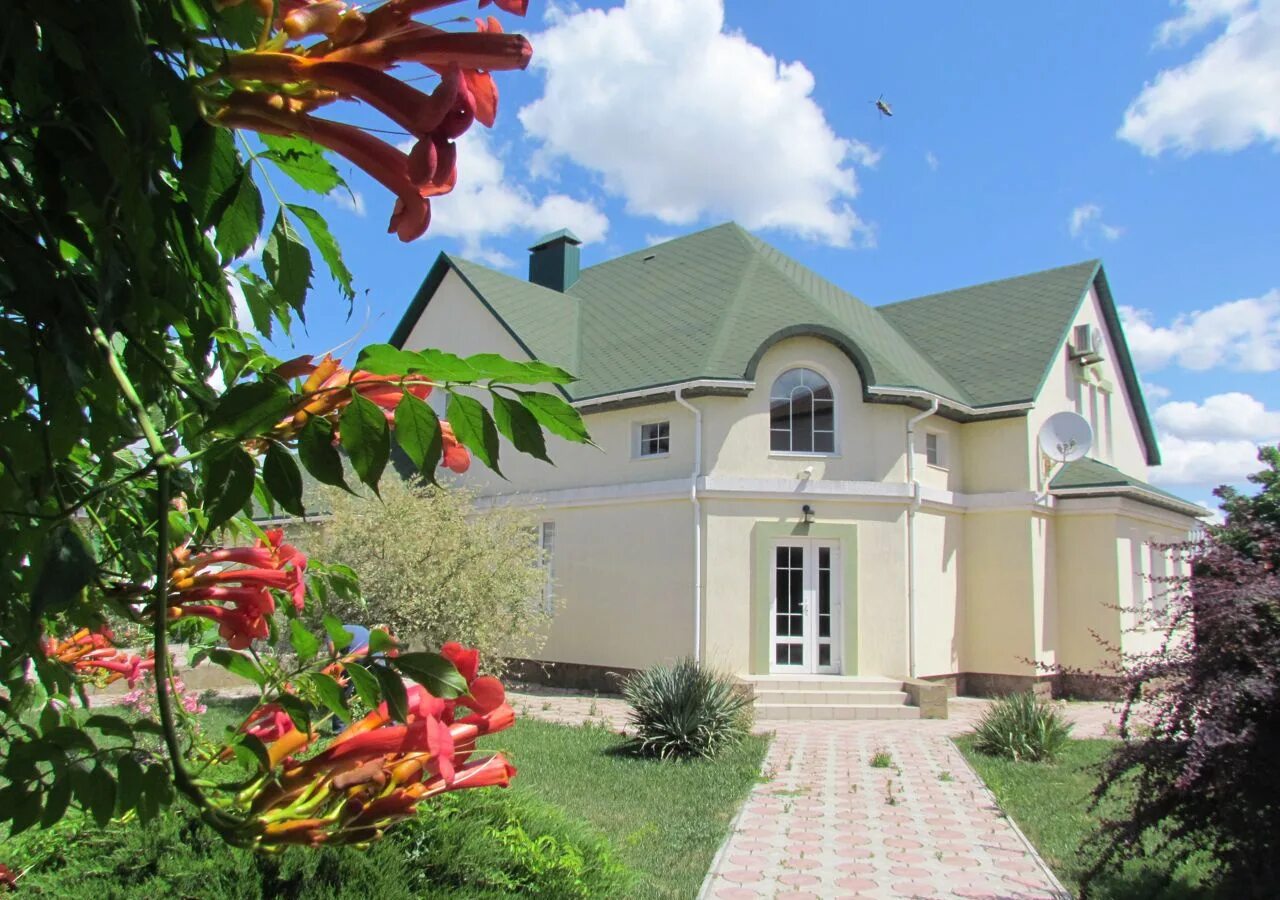 Дом в каменке симферополь. Пригород симферополя. Дом с участком в симферополе крым. Частный дом в крыму. Крым симферополь район каменка.