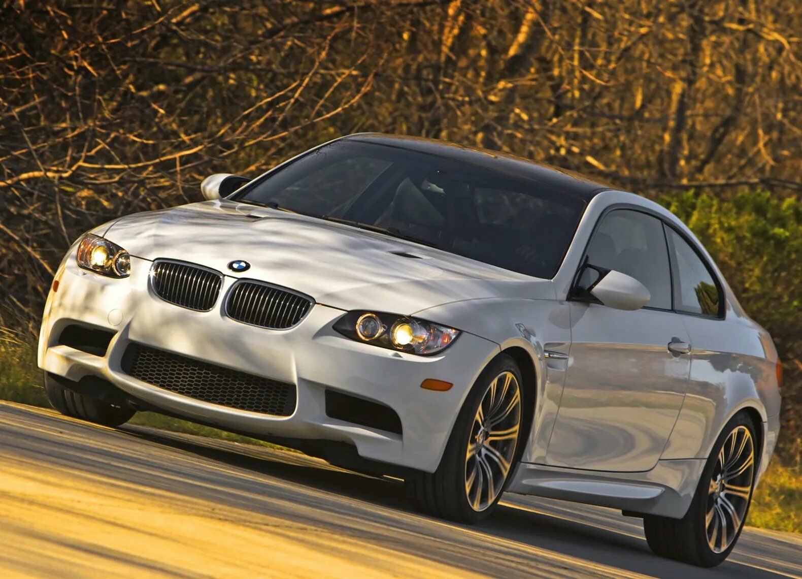 БМВ на фотографии, авто bmw для рабочего стола 800x600