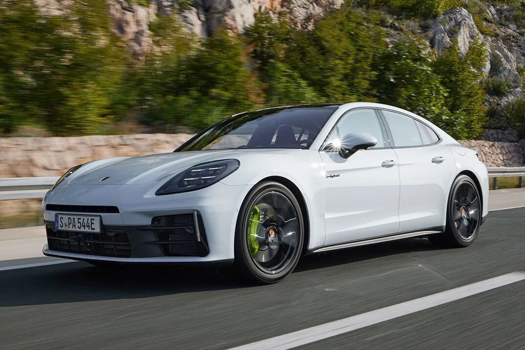 Порше панамера турбо s 2022. Logopanameraturbo s e-hybrid sport turismo700 л. Panamera turbo s. Porsche panamera s e hybrid. Porsche panamera 4.