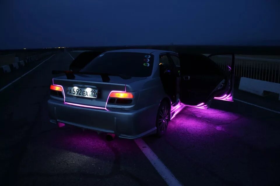 Toyota chaser 100 фиолетовый. Murcielago sv. Мерседес амг 63 гт в темноте. Мерседес c63 amg в темноте. Toyota chaser 100 фиолетовый.
