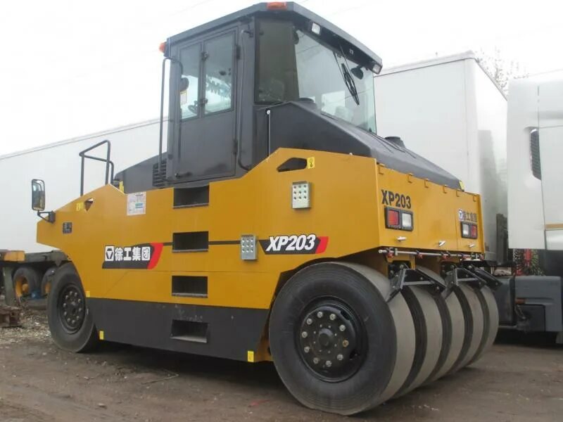 XCMG xp203. Пневмоколесный каток XCMG xp203. Каток 203 XCMG. Катки дорожные XCMG XP 203.