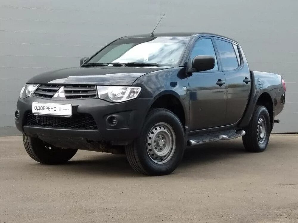 Mitsubishi l200 2014. Митсубиси l200 2013 года. Митсубиси л200 2013. Мицубиси л200 2013 года. Мицубиси l200 2.5 2013.