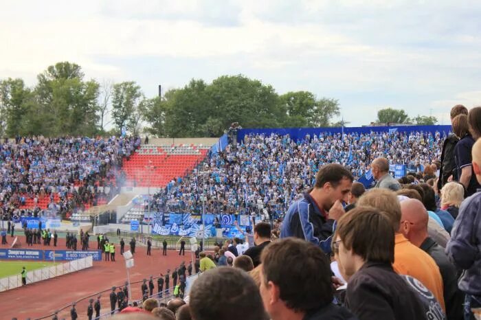 Стадион локомотив нижний. Стадион Локомотив Нижний Новгород. Стадион Локомотив Нижний Новгород фотография 2024 года. Западная трибуна КП РСК Олимпийский. Стадион Локомотив Нижний Новгород 90.