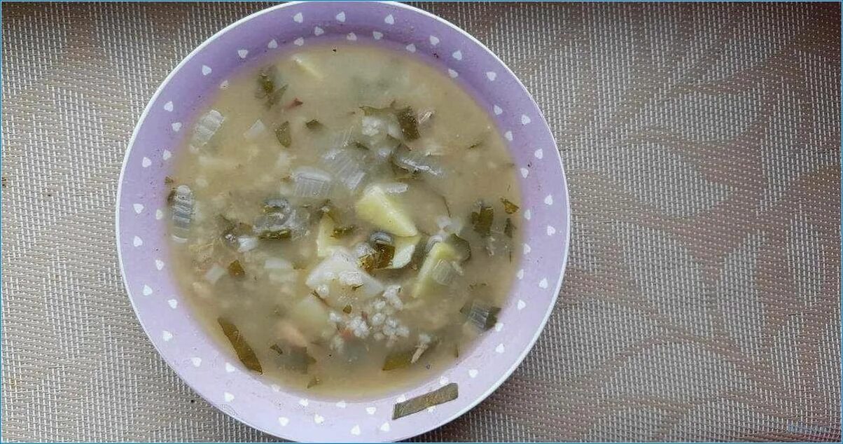 Суп с рыбными консервами. Суп из сайры консервированной. вкусный суп из сайры. уха консервированная. рыбный суп из мойвы.