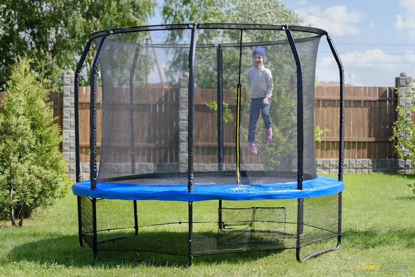 Батут детский с сеткой. Батут каркасный evo jump internal 8ft. Батут atlas sport (4. Батут трамплин 3м. Berg champion 430.