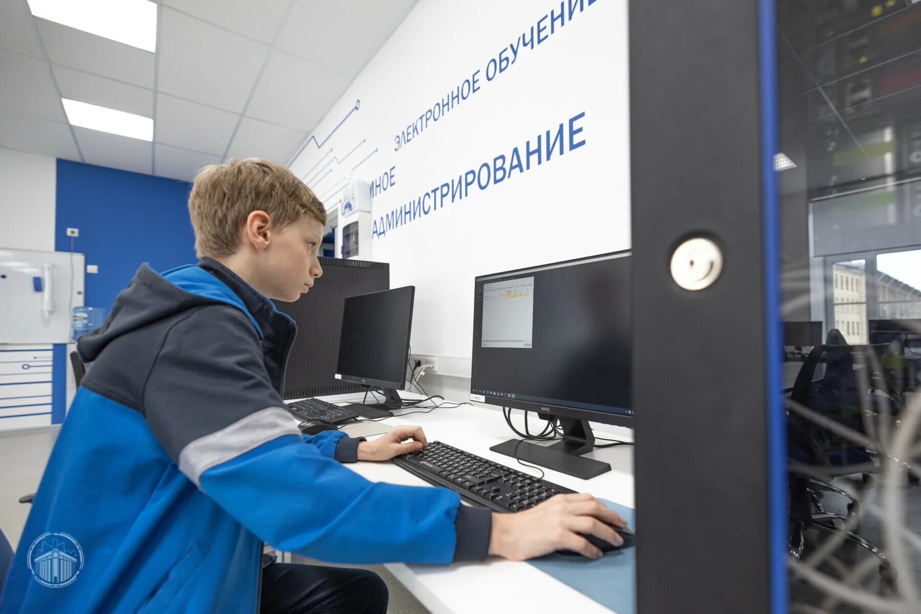 Сис администратор это. Системный администратор. Системный администратор петербург. Системный администратор петербург. Системное администрирование.