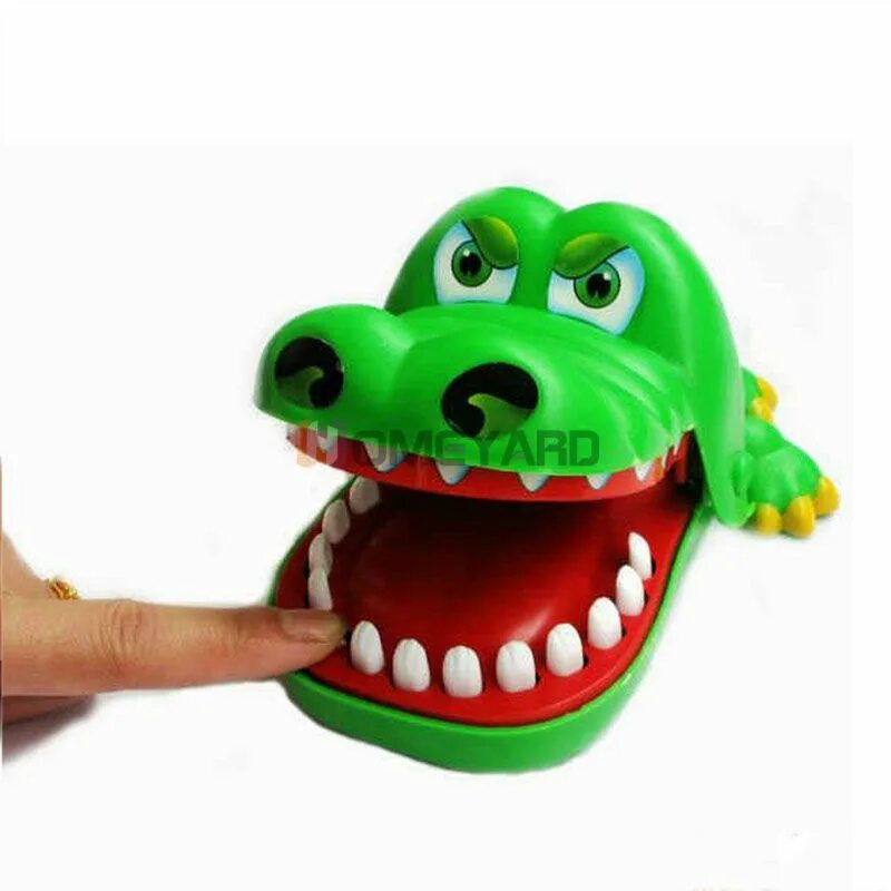 игрушка акула на батарейках. игрушка с большим ртом. игра крокодил зубастик. кукла с открывающимся ртом. игрушки поп-аут alien squis.