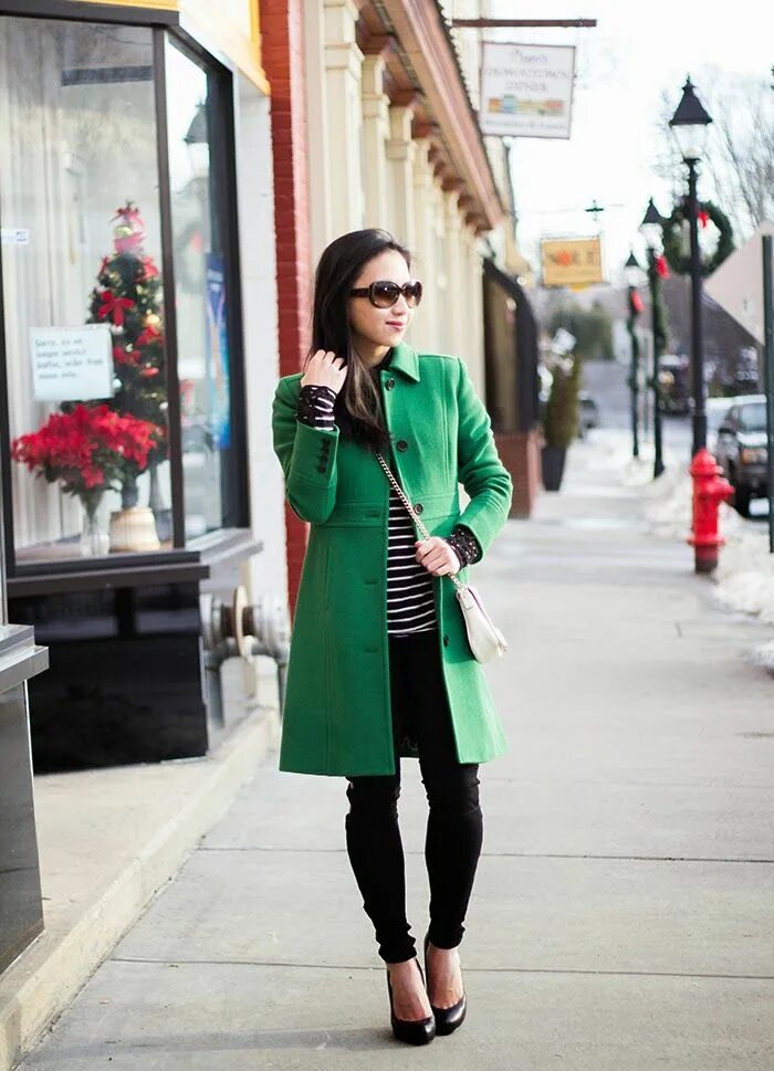 Салатовое пальто. Зеленое пальто. Стильное зеленое пальто. Ярко зеленое пальто. Wear here