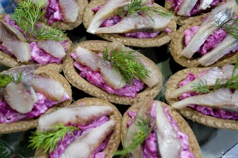 Закуска с селедкой на праздничный стол