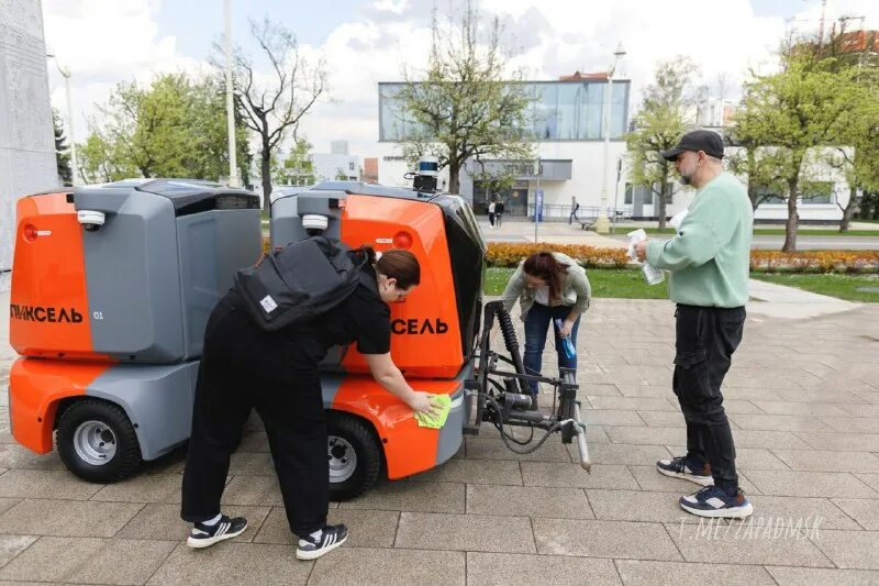 роботы уборщики улиц. робот уборщик мусора. роботы уборщики улиц. робот уборщик. робот уборщик мусора.