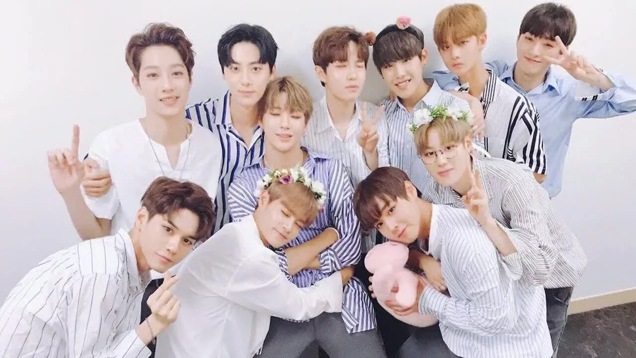 Группа wanna one участники. Wanna one группа логотип. Wanna one 2022. Wanna one корейская группа. Wanna one джехван.
