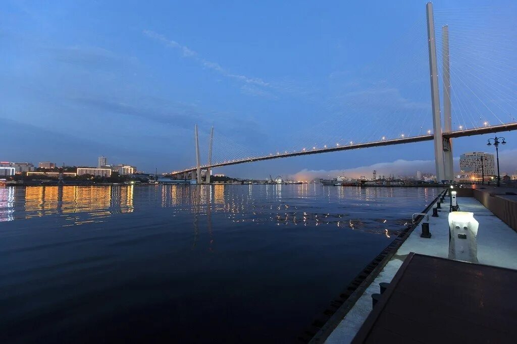Фото улицы. Владивосток улицы. Владивосток в марте фото. Владивосток в феврале. Набережная цесаревича владивосток.