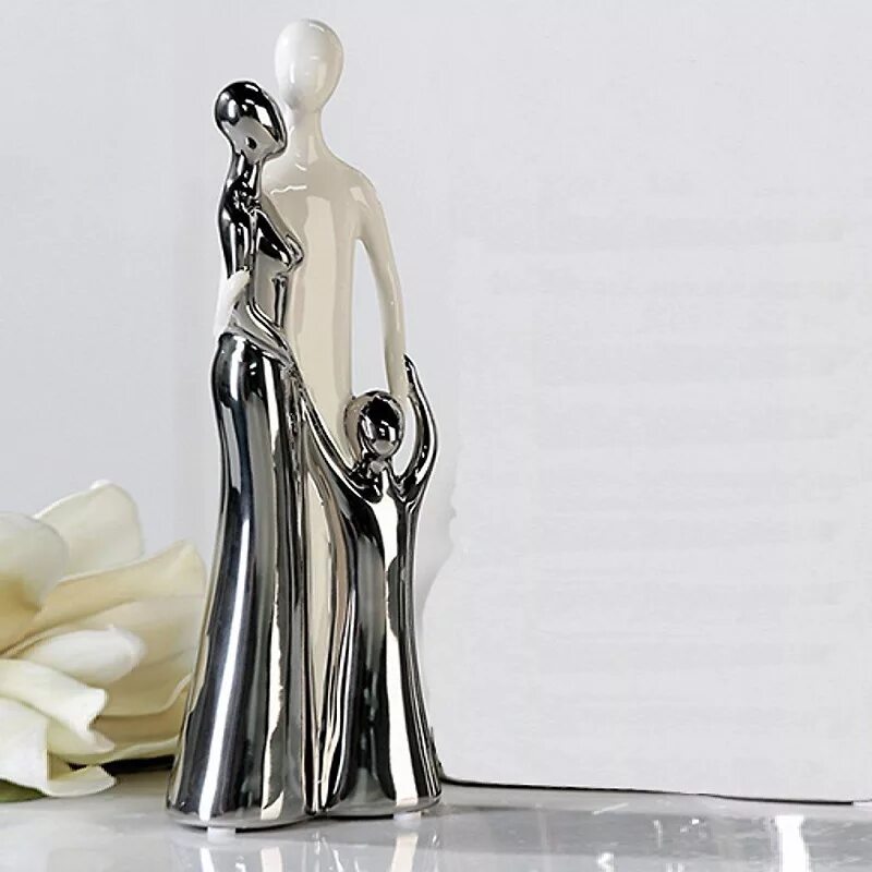 длинные статуэтки