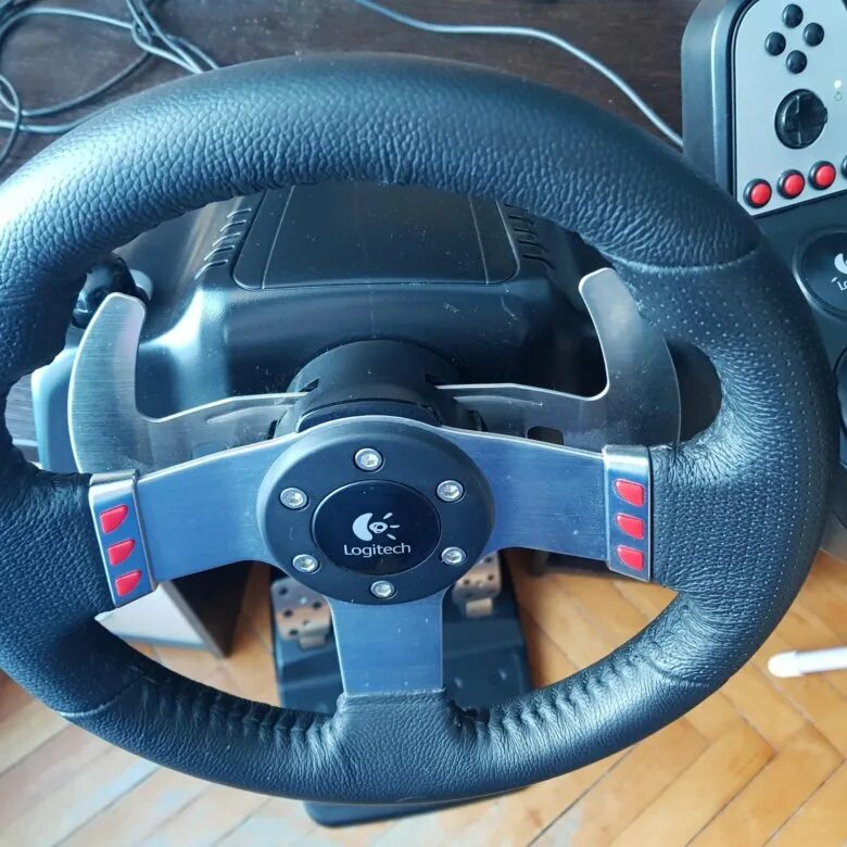 Руль логитек g27. Руль лоджитек джи 27. руль logitech g27. руль от logitech g27. геймпад руль logitech g27.
