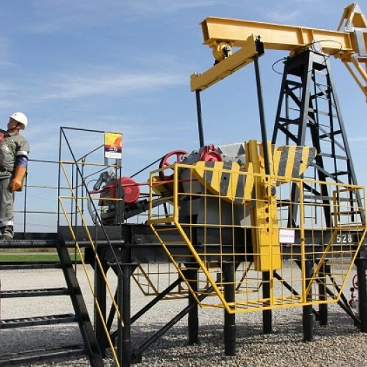 Нефтедобывающие скважины речица. Новое месторождения нефти. Добыча нефти и газа в ненецком автономном округе. Месторождение азнефти. Нефтяное месторождение.