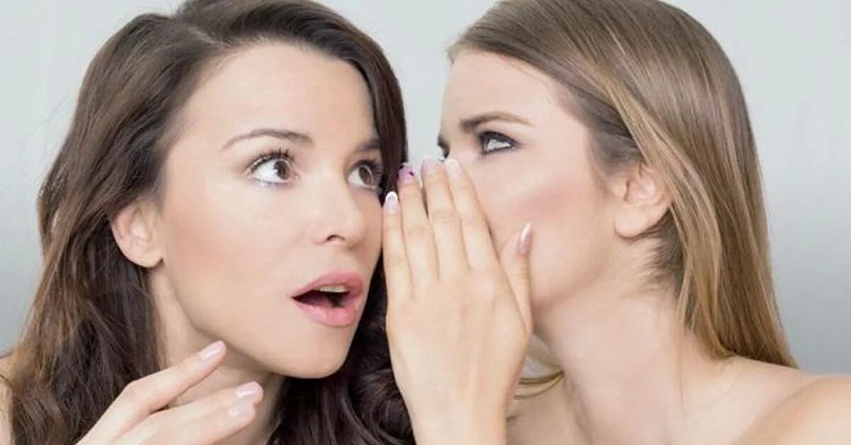 Несчастья любого несчастья. Левша презентация 6 класс. Какую тайну рассказать. Девушка шепчет. Мужчина и женщина шепчутся.