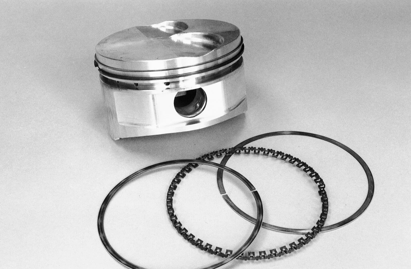 Кольца на поршня цена. Поршневые кольца Piston Ring. Поршневые кольца ДВС ГАЗ 542. Кольца поршневые Федерал могул. Кольца поршневые с30020.