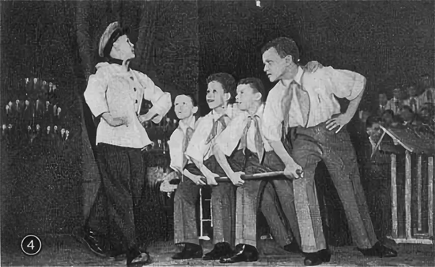 Хор дунаевского. Ирина михайловна хормейстер хора цддж. Хор центрального дома детей железнодорожников. Семён осипович дунаевский. Кафедральный собор хельсинки хор мальчиков.