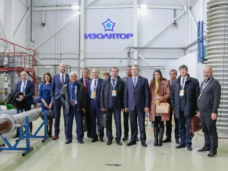 Завод изолятор. Изолятор завод в павловской слободе. завод изолятор истра. завод изолятор шорников андрей. работники завода изолятор.