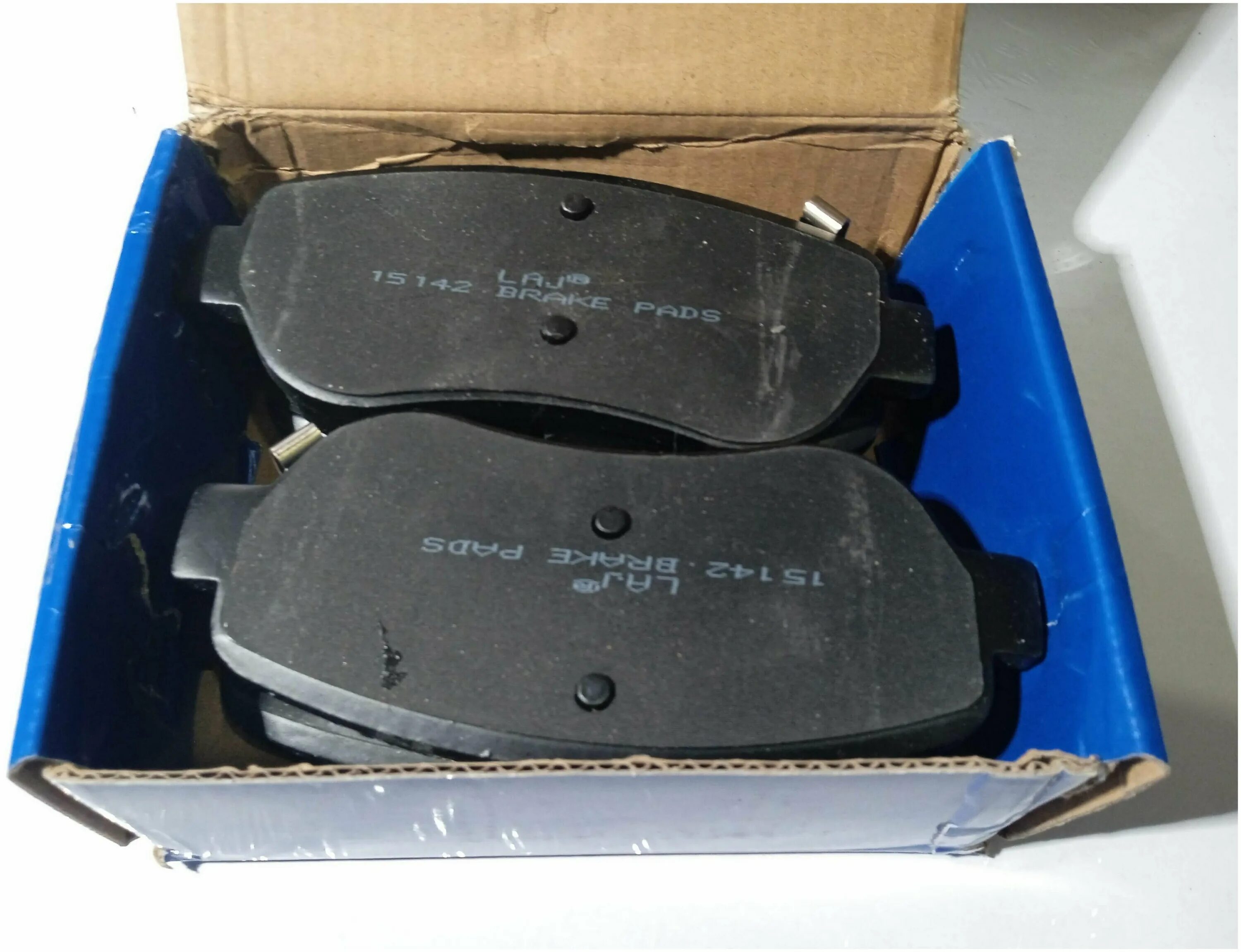 колодки тормозные передние нива 2121. колодки тормозные передние лучшие. колодки тормозные на ваз 2101, 2107 феродо.