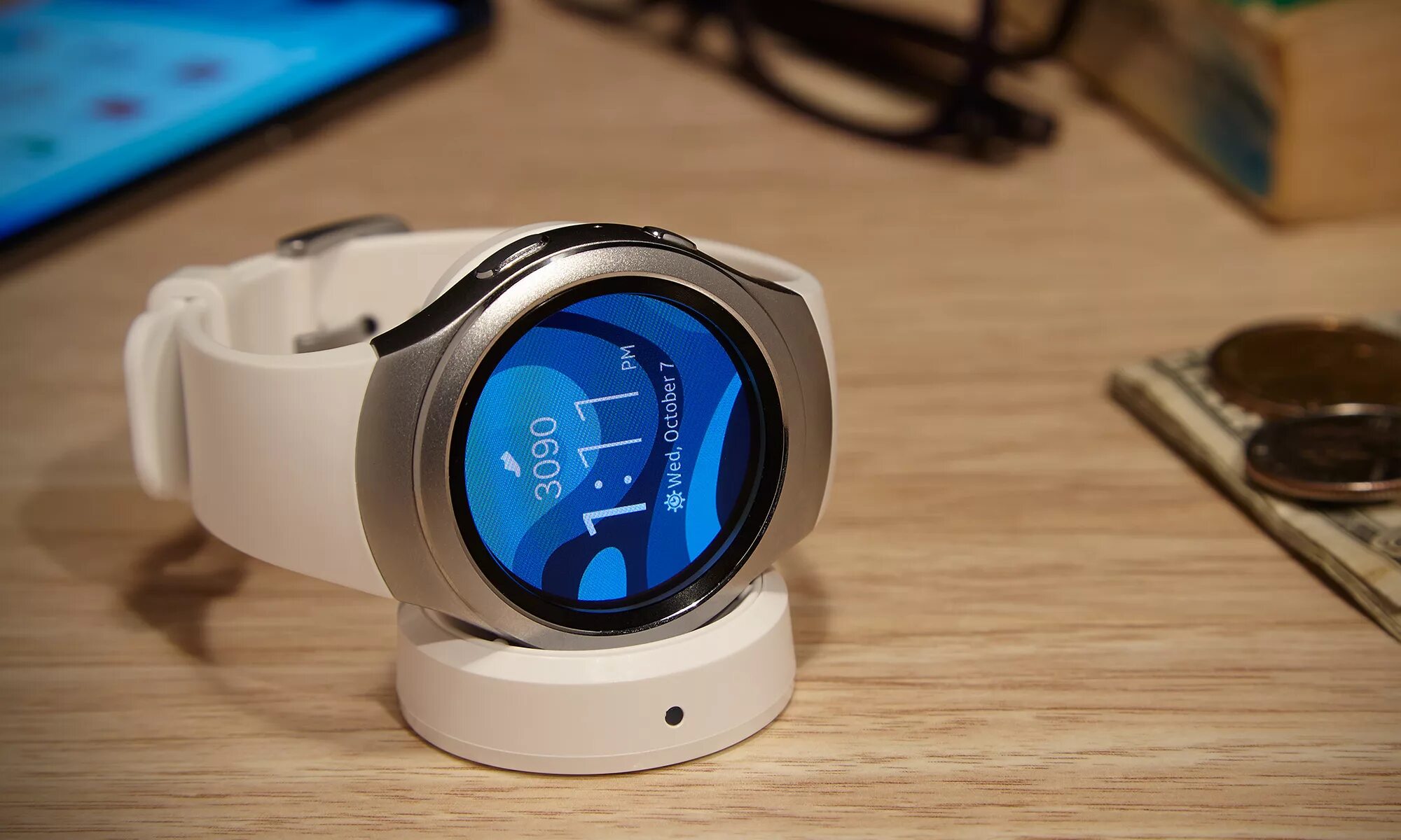 Часы samsung лучшие. Samsung Gear s2 Sport. Samsung Gear s2. Часы Samsung Gear s2. Samsung watch s2.