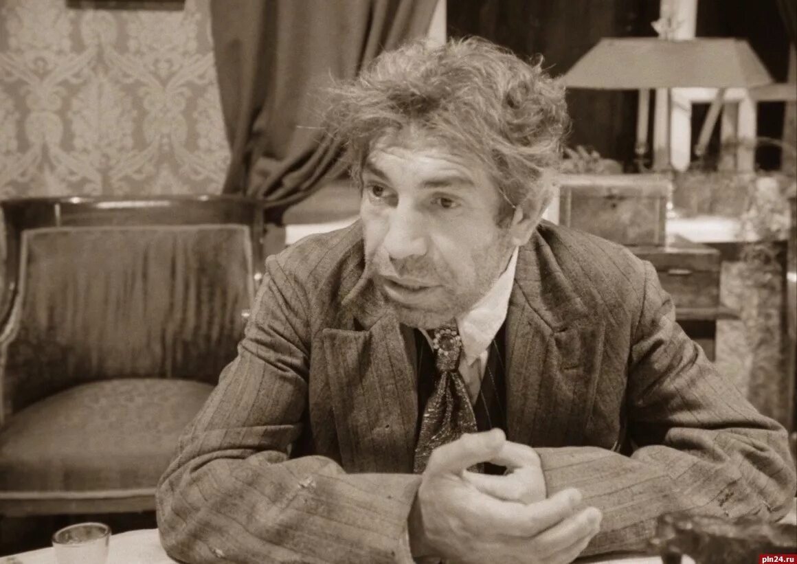 Владимир толоконников 1988. Собачье сердце полиграф полиграфович. Владимир толоконников собачье сердце. Владимир толоконников собачье сердце. Собачье сердце полиграф полиграфович шариков.