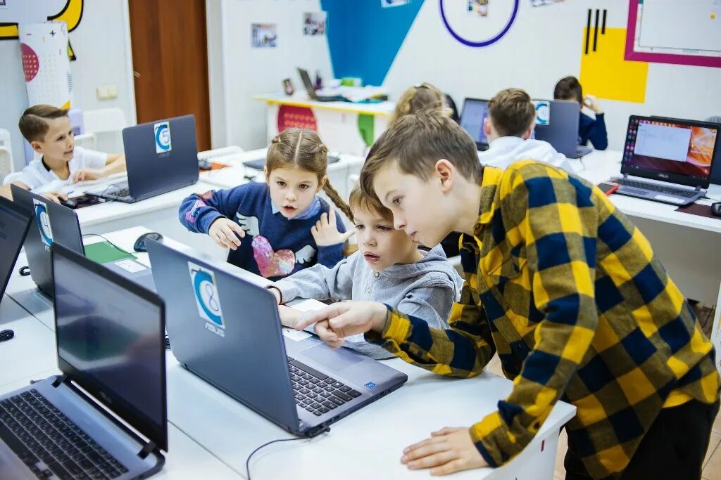 Бесплатного обучение детей. Школа программирования. программирование для детей. кружок программирования для школьников. детская школа программирования.
