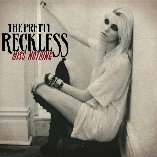 Тейлор момсен маленькая. Тейлор момсен обложка. Тейлор момсен 2022. Тейлор момсен miss nothing. Тейлор момсен.