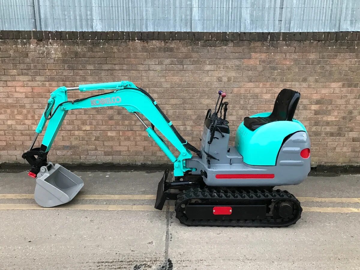 Мини гс. Мини экскаватор kobelco sk007. mini digger 2500. мини экскаватор кобелко ss1. mini digger-2500-4гс.