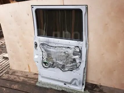 Дверь сдвижная тойота таун айс ноах