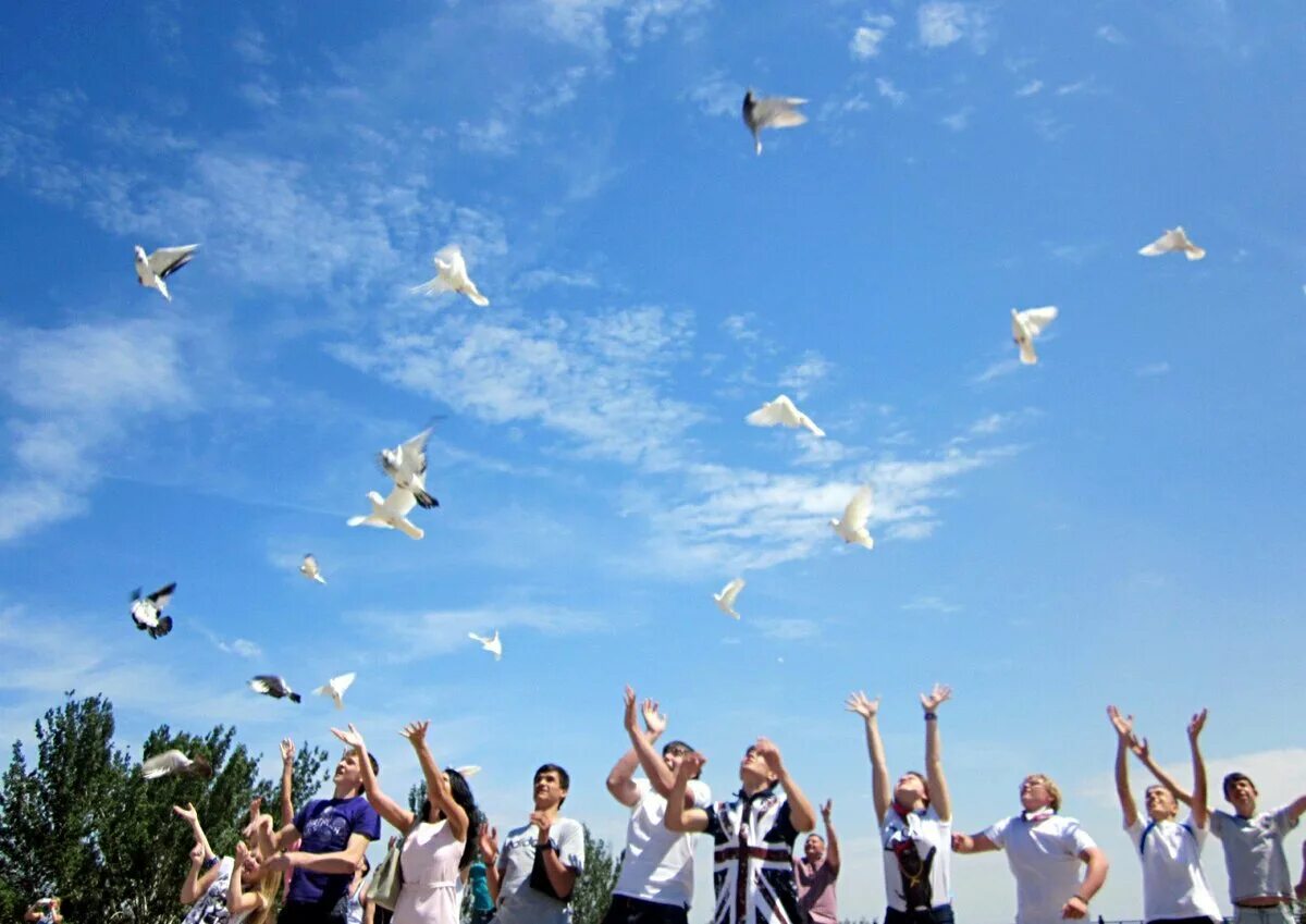 Бесплатные картинки с мирным небом