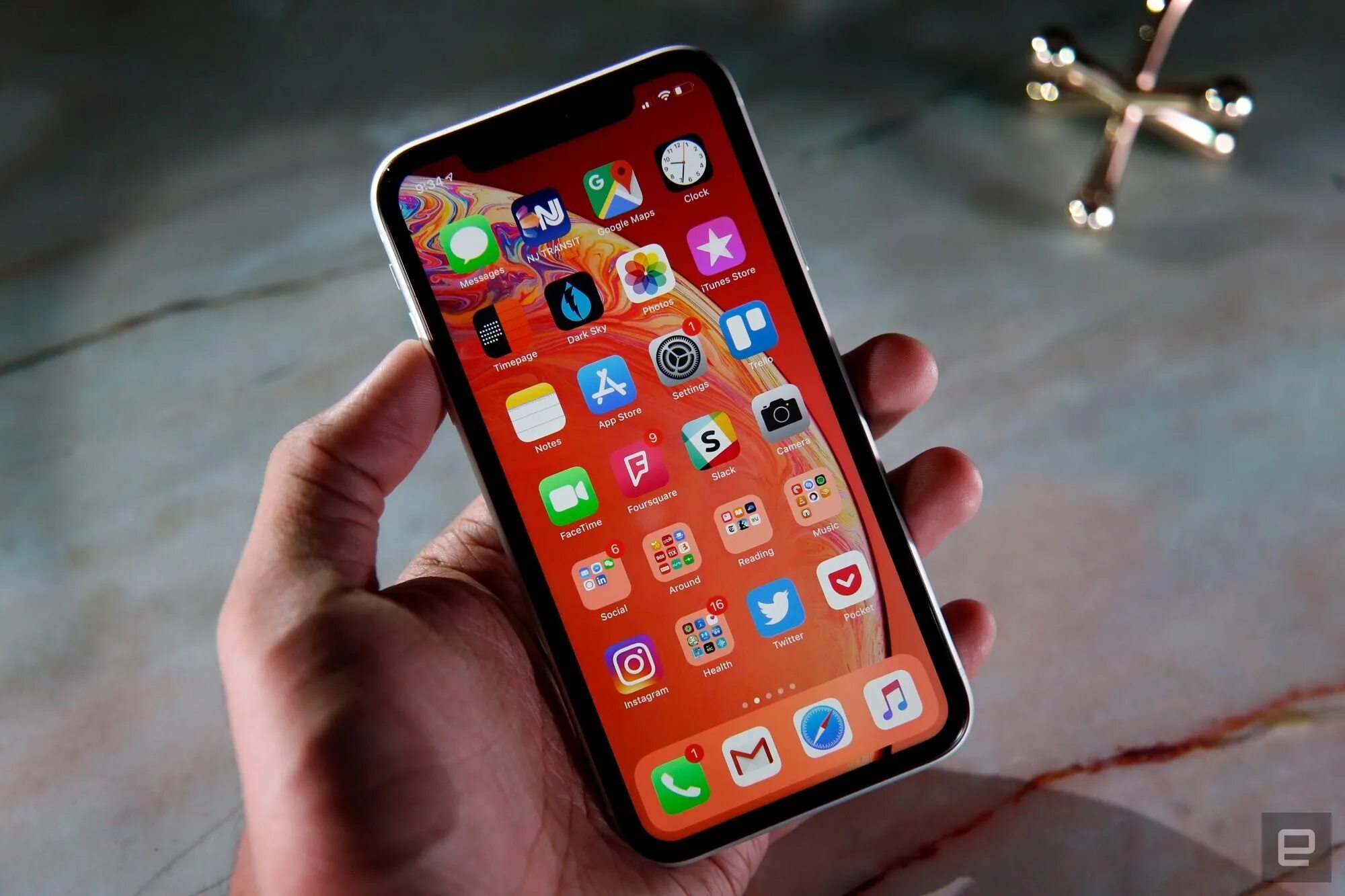 Iphone xr. Айфон хр. iphone 1xr. iphone xr review. apple iphone 12 mini iphone xr.